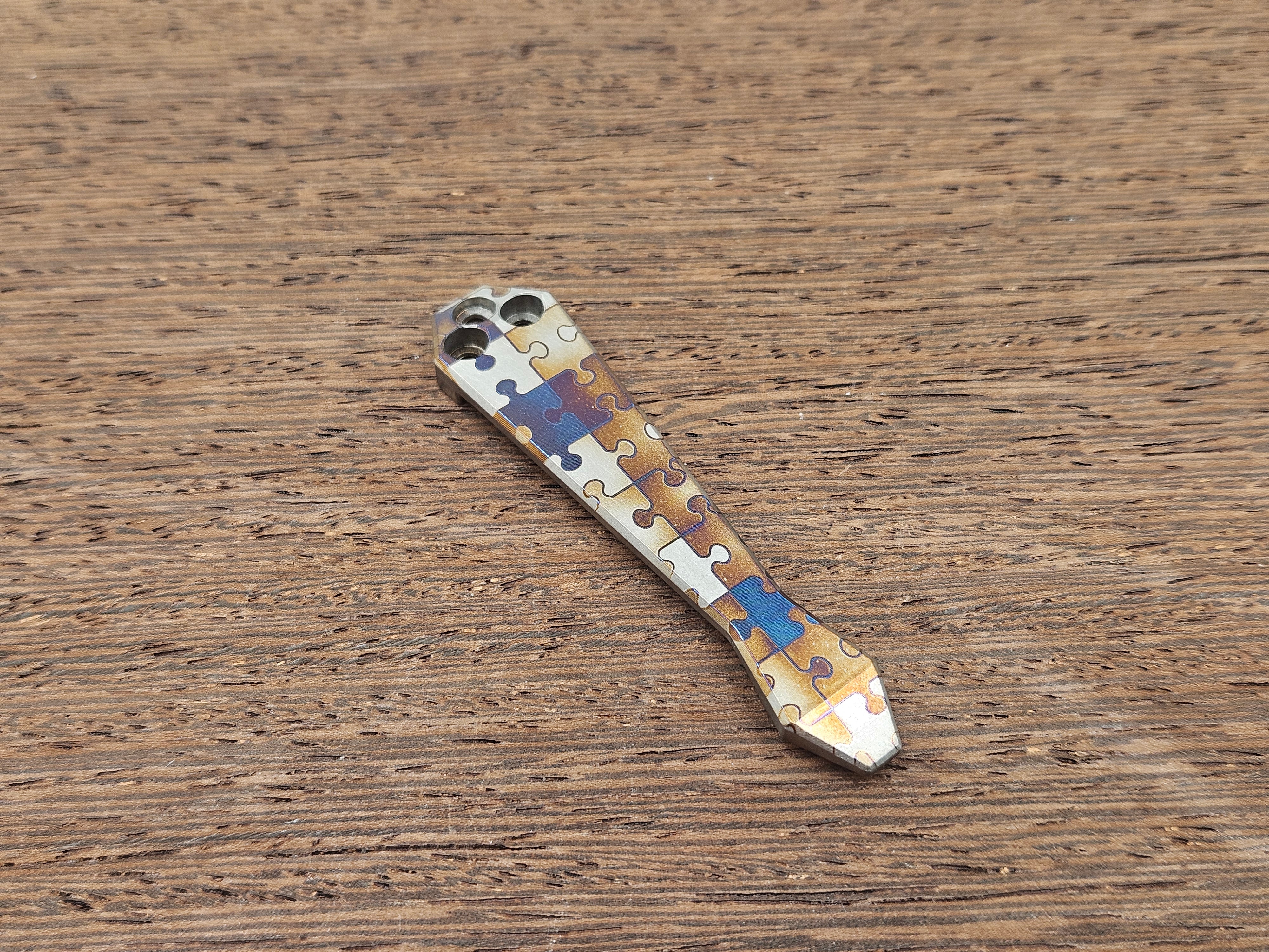 CLR Clip Spyderco Models<br>Titanium Standard - Diamond Tip Puzzle